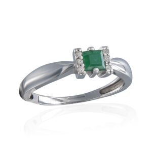 Złoty pierścionek z szmaragdem i brylantami - 0,06 ct