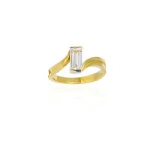 Złoty zaręczynowy pierścionek z cyrkonią - 4,200 g